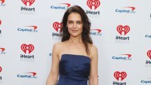 Katie Holmes ovim je stajlingom pokrenula lavinu reakcija: Vraća li se omraženi trend s početka milenija?