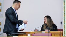 Lome se koplja oko poljoprivrednog zemljišta; Vukovac: Načelnici manipuliraju državnom zemljom u političke svrhe