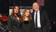 Dokaz da polusestre mogu biti najbolje prijateljice: Kćeri Salme Hayek ne odvajaju se jedna od druge