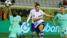 [VIDEO/FOTO] Hajduk utrpao četiri gola Schalkeu; zabio je i petnaestogodišnji Luka Vušković; s tribina se čulo pogrdno skandiranje Luki Modriću