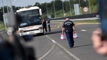 Koliko će država platiti autobusnim tvrtkama koje danonoćno voze izbjeglice