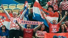 [VIDEO/FOTO] Pogledajte kakav su vatreni doček navijači priredili hrvatskim rukometašima uoči utakmice s Egiptom