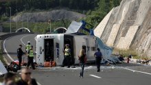 Više poginulih u prevrtanju autobusa na autocesti A1