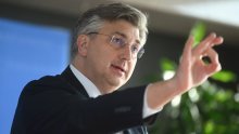 Plenković o aferi koja trese Vladu: Nisam bio na obavijesnom razgovoru. Što vi mislite, da mi imamo CIA-u, SOA-u da to provjeravamo?