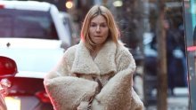 Udobnost je odavno pobijedila: Sienna Miller u cipelama koje su zaludile svijet