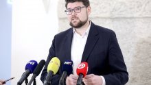 Grbin oprao svog SDP-ovca: To što radi nije normalno, neka se odluči