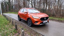 [FOTO/VIDEO] Vozili smo MG ZS XCLE 1.0 A/T Luxury: Dojmljiv subkompaktni crossover B-SUV segmenta slavne marke