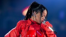 Kakva večer za pamćenje: Na poluvremenu Superbowla Rihanna otkrila da je ponovno trudna