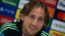 Luka Modrić govorio o igranju za Hrvatsku, ucjenjuje li ga Real i hoće li produžiti ugovor: Ta su mi pitanja već dosadna