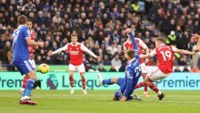 [FOTO] Arsenalu super važan trijumf kod Leicestera; Southampton bez pomoći Hrvata poražen u derbiju začelja