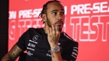 Lewis Hamilton je uoči prve utrke nove sezone Formule 1 iznenada završio na liječničkom pregledu...