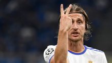 Real Madrid ga je već otpisao, ali Luka Modrić ima dvije fantastične ponude; evo koji novac je u igri