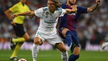 Luka Modrić morao je izabrati pet najboljih s kojima je igrao; četvorica su iz Real Madrida, a jedan je iz - Barcelone