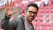 Kako je Ryan Reynolds postao mogul: Od gina preko Tindera do prodaje telekoma za 1,35 milijardi dolara