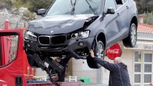 Užas na Pelješcu: Automobil s četiri osobe sletio u more, jedna poginula