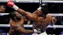 [FOTO] Anthony Joshua pokazao da nije za otpad; nakon 12 rundi odnio čistu pobjedu