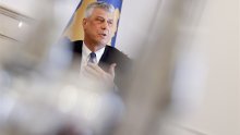 Hashim Thaci izlazi pred posebni sud u Den Haagu