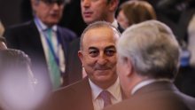 Cavusoglu: Švedska mora poduzeti daljnje korake za kandidaturu za NATO