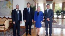 Plenković i Petrov išetali iz ureda predsjednice kao po jajima: Pregovori još traju