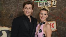 Obožavatelji pronašli zamjerku u zarukama Millie Bobby Brown i sina Jon Bon Jovija