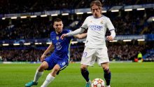 Luka Modrić na Matea Kovačića; Real Madrid dočekuje posrnuli Chelsea