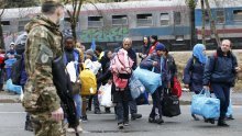 Izbjeglice u Sloveniji ostavile tri sumerska kipa