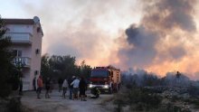 U Vodicama kanaderi branili kuće