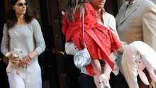 Suri Cruise bacila oko na haljinu Cameron Diaz