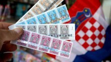 Državni biljezi ukinuti 2021., no i dalje se koriste, pogledajte zašto