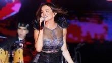 Severina zna da u dobar komad vrijedi uložiti: Omiljenu torbicu i cipele ponovno je isfurala