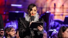 Zrinka Cvitešić u zanimljivoj kreaciji vodila operni koncert