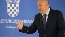 Bačić: Do kraja listopada zbrinut ćemo sve koji žive u kontejnerima