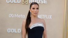 Eva Longoria osvaja izgledom u haljini koja nikad ne izlazi iz mode