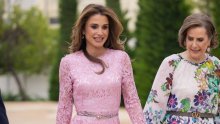 Kraljica Rania u upečatljivoj haljini ponovno pokazala svoj istančan smisao za modu