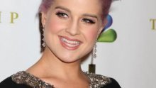 Kelly Osbourne mlati paparazze koji idu ispod suknje