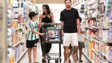 Lionel Messi 'uhvaćen' u kupovini: Obiteljski izlazak u supermarket