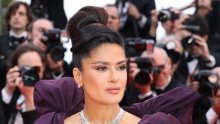 Salma Hayek otkrila svoju malu tajnu: Ovako prikriva sijede kada ne stigne kod frizera