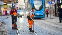 Sve tramvajske linije u Zagrebu prometuju uobičajeno, neki busevi voze izmijenjeno