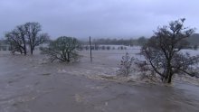 U Velikoj Britaniji poplave, uključena i vojska