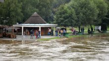 Rastu vodostaji, uvedeno izvanredno stanje na području Mure i Drave