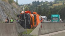 Teška nesreća na A6: Kamion naletio na radnike HAC-a, dvojica poginula