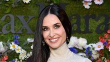 Demi Moore ponovno uživa na Mediteranu; snimljena u noćnom provodu