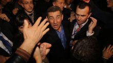 Čitatelji tportala: Gotovina ne treba u politiku