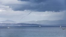 Splitsko područje zahvatilo snažno nevrijeme; akvatorijem harale pijavice