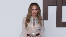 Vraćaju se omiljene cipele iz 2000-ih: Jennifer Lopez oživjela zaboravljeni trend