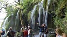 Plitvička jezera vabe goste jeftinim ulaznicama. Pogledajte što vas čeka tamo