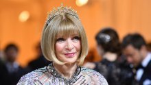 Je li ovo pokušaj da Anna Wintour spasi samu sebe: 'Ima nezasitnu želju za izgradnjom vlastitog brenda'