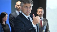 Plenković: Što su trgovci dobili zauzvrat? Ništa! Kemijsku, što bi dobili?!