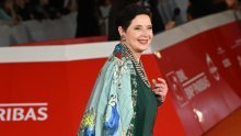 Udobnost je na cijeni: Isabella Rossellini prošetala crvenim tepihom u balerinkama