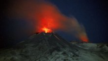 Etna izbacuje lavu, oglašeno stanje pripravnosti